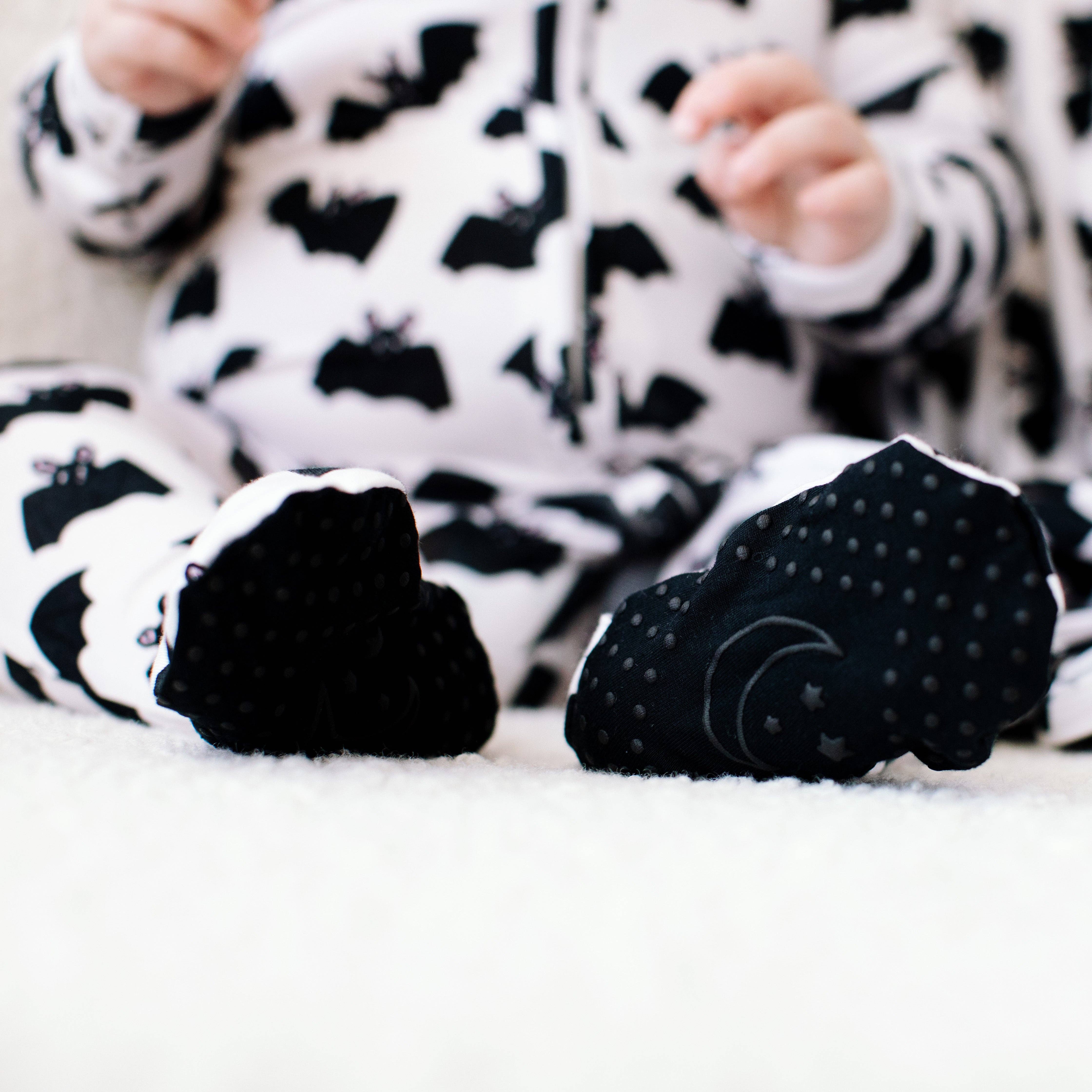 Little Pajama Co. - Wholesale Lounger - Baby - Bats Footed Onesie2