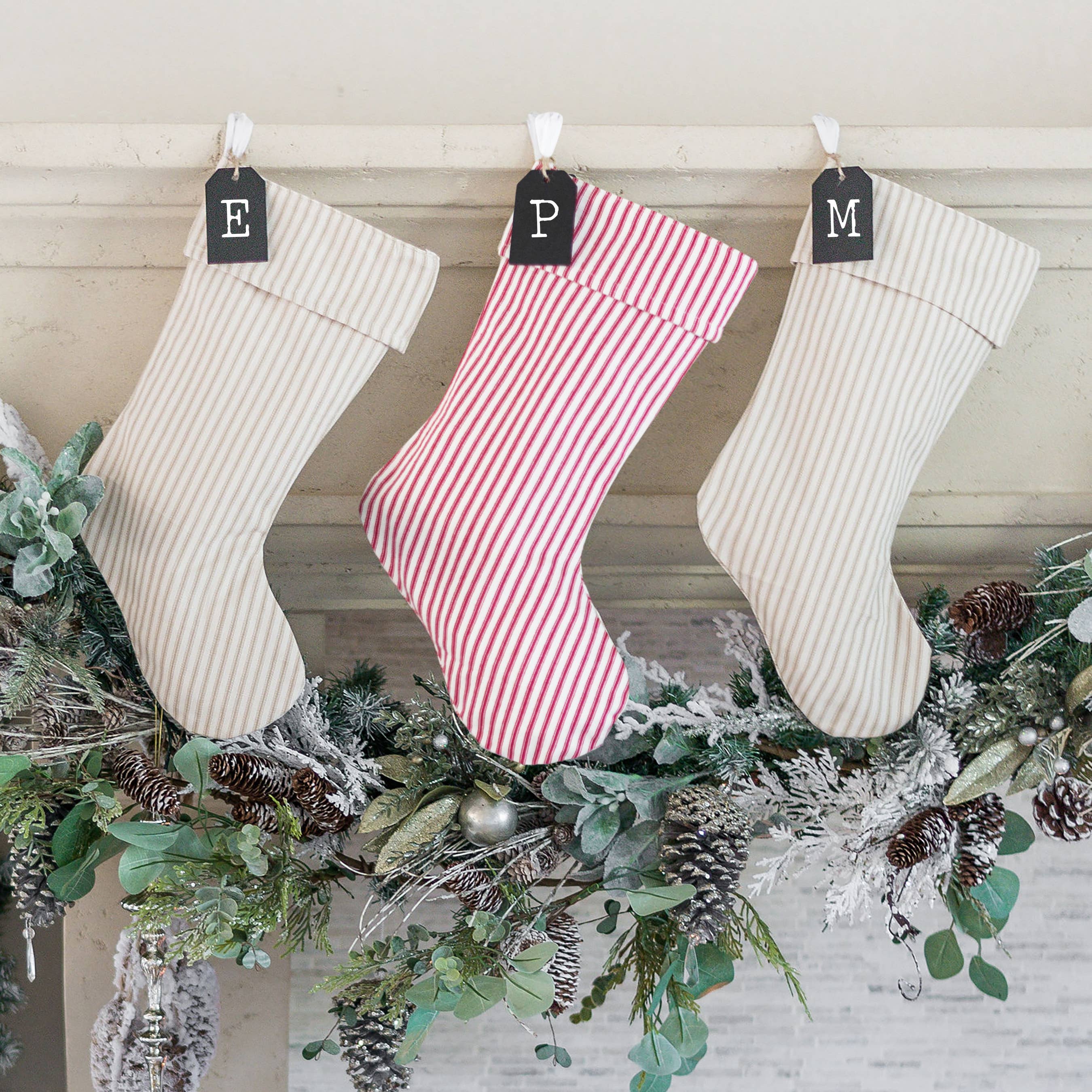 Porter Lane Home – Großhandel Weihnachtsstrumpf – Weihnachtlicher Strumpf mit gestreiftem Ticking-Muster1