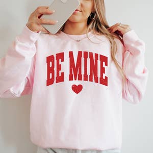 Love is All You Need Hoodie Valentines Day Gift Valentines Day Hoodie Retro  Heart Shirt Be Mine Sweatshirt Cute Heart Hoodie Vday Shirt -  Canada