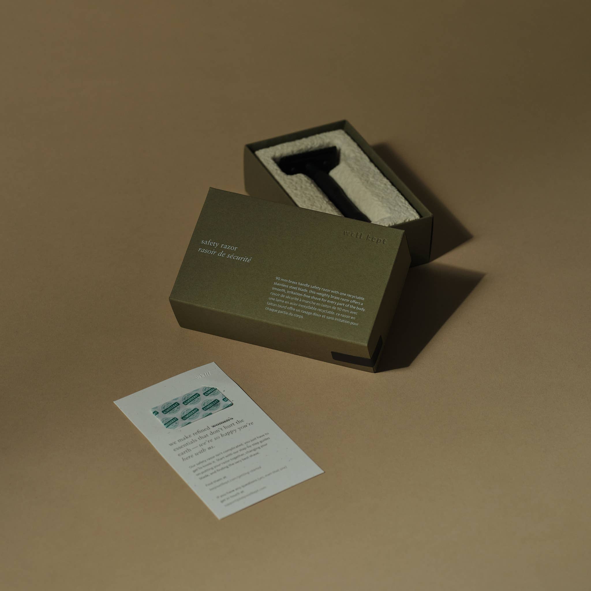 Well Kept - Wholesale Razor - Sustainable Brass Safety Razor - Black (made in Canada)7