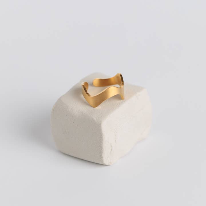 Golvend - RVS 18K vergulde ring voor wholesale door Zafeer