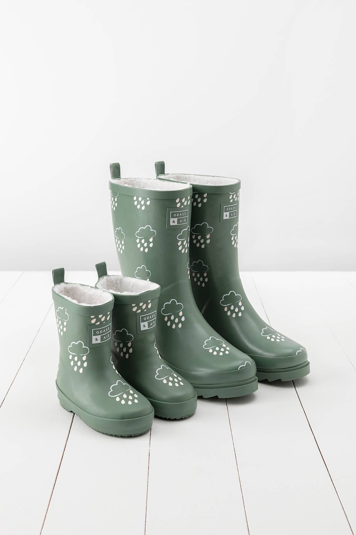 Grass & Air - Wholesale Rain Boots - Women's - Khaki Adult Colour-Changing Winter Wellies3