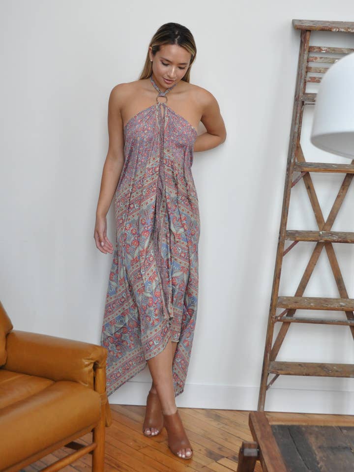 Robe licou à anneaux Resplendent Eco Couture pour la vente par Guru