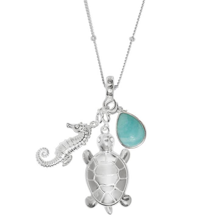 Collier Triple Charm Fiji Argent pour la vente par Annie Oak