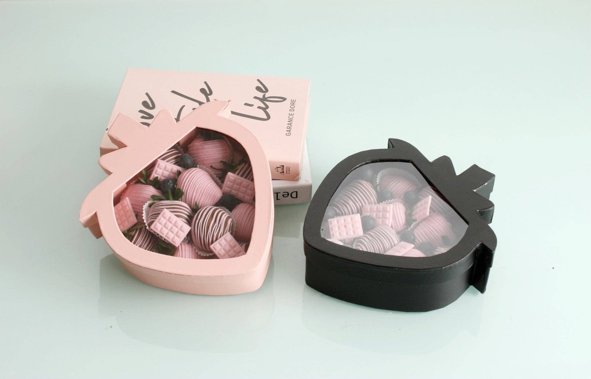 Elegant Design Supply - Wholesale Gift Box - Strawberry Shaped Gift Box2