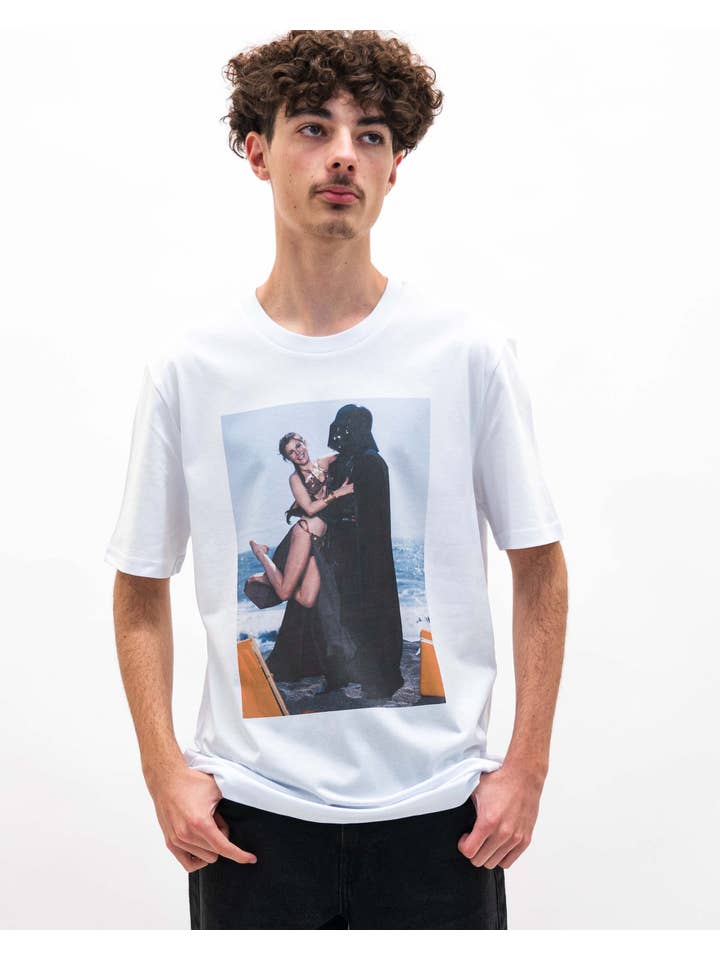 Grafitee – Großhandel T-Shirt mit Siebdruck – Unisex – Carrie Fisher T-Shirt — Star Wars Vintage-Foto-T-Shirt