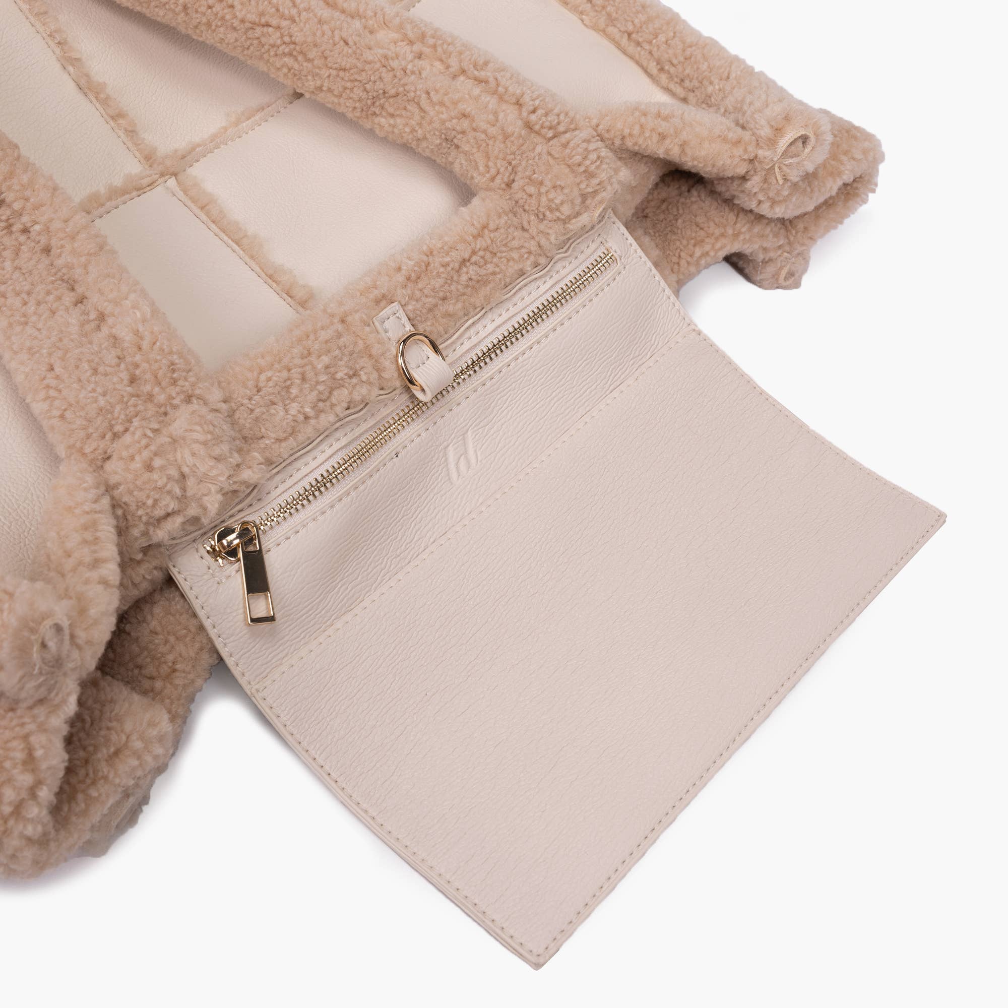 Like Dreams – wholesale Tote bag – Women's – North Everyday Sherpa Tote – Cozy Christmas Carryall30