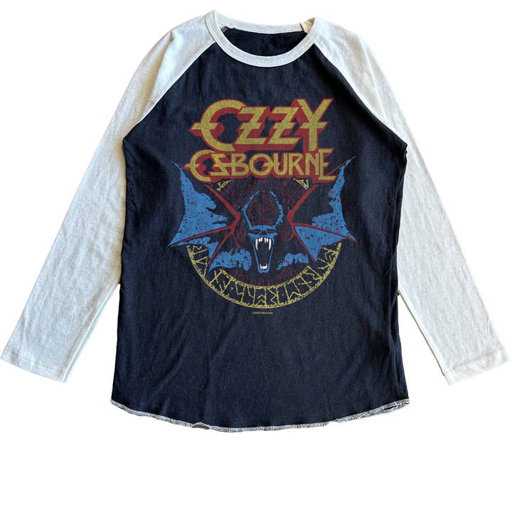 Raglan Classique Chauve-souris Ozzy Osbourne pour la vente par Rowdy Sprout