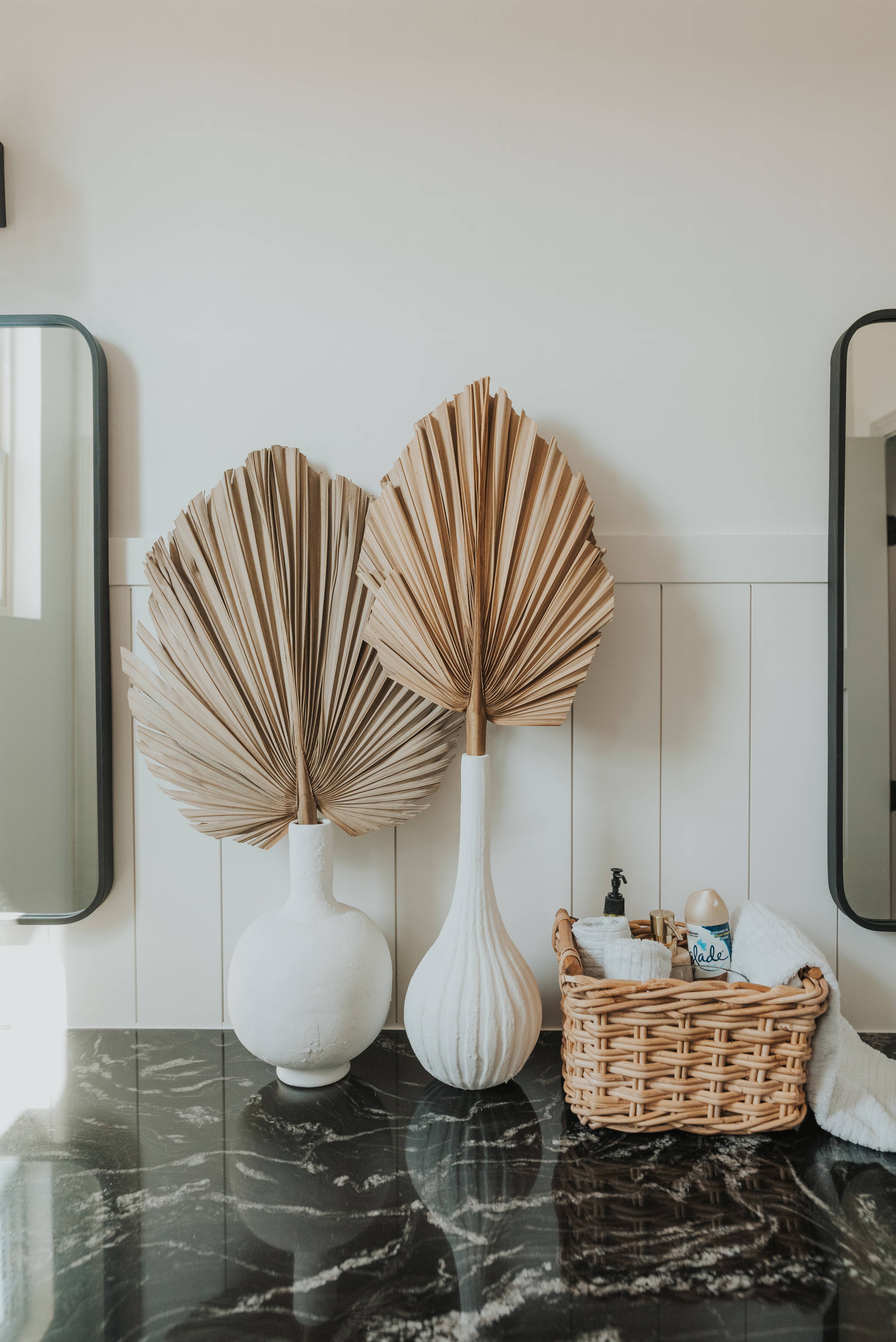 The Blooming Palm – wholesale Decal – Party decorations – Palm Leaves, Large Dried Trimmed Organic Tropical Dried Fan1