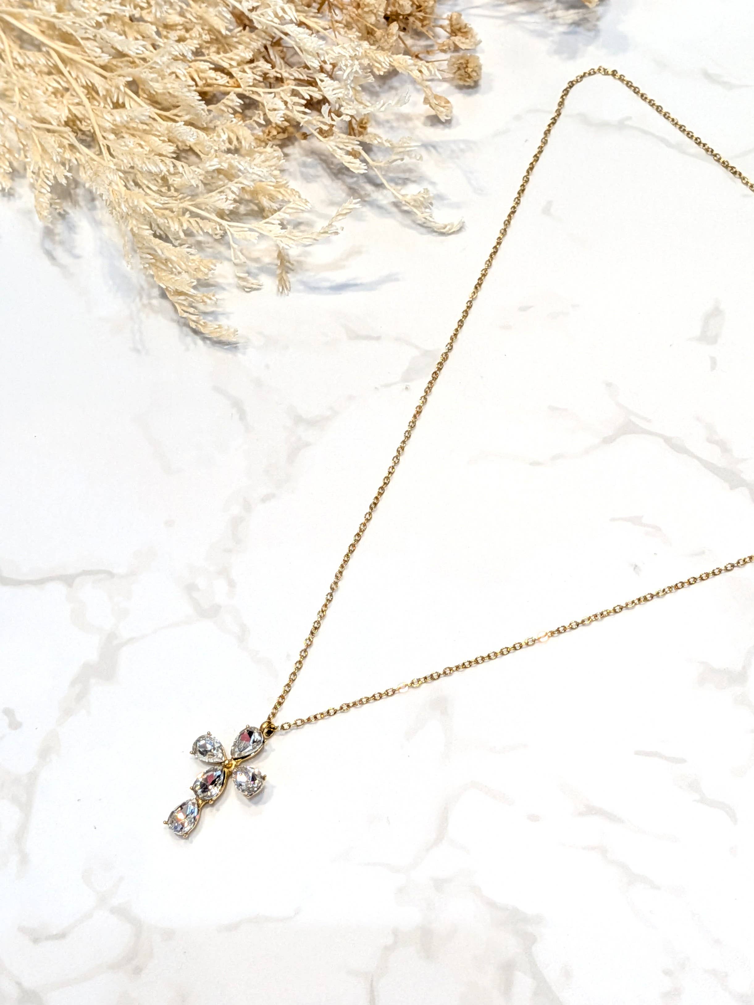 oro Collana croce diamante in vendita all'ingrosso su Faire0