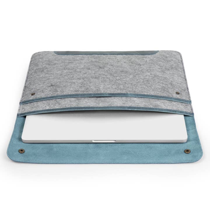 Londo - Wholesale Laptop/tablet case – Unisex - MegaGear Fine Leather and Fleece Sleeve Bag for MacBook Pro,28