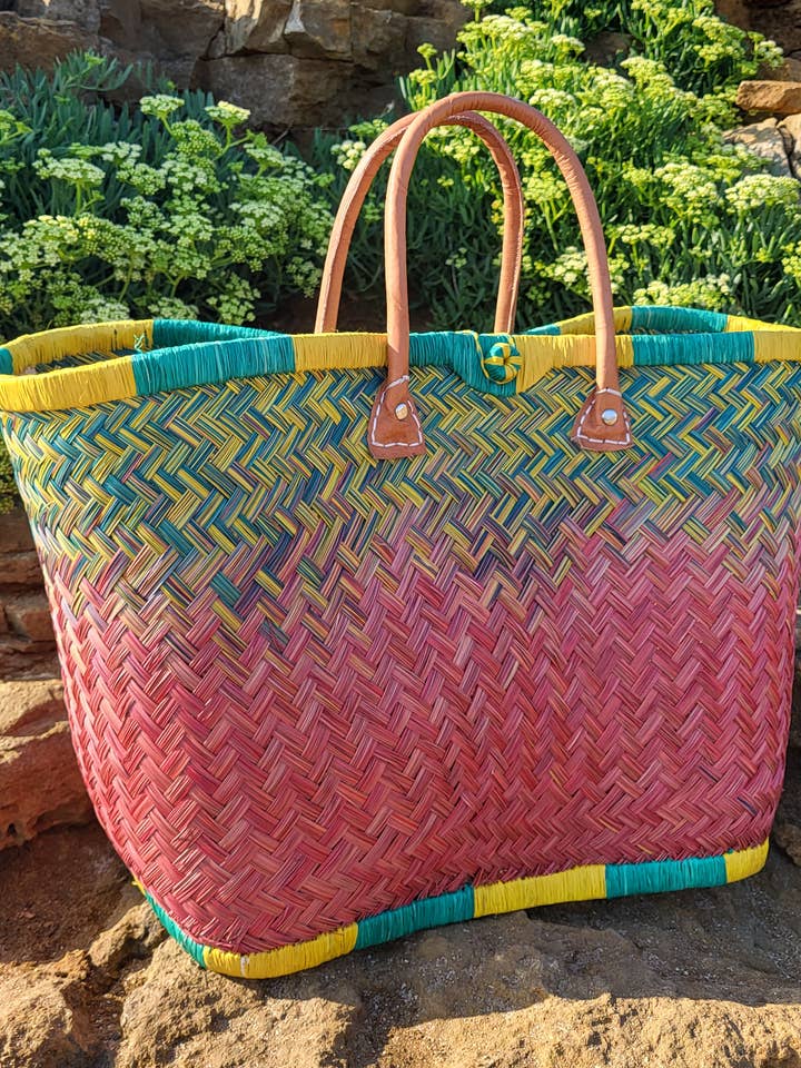 Stor strandväska i korg av vicker, picknickkorg för wholesale av Nature et Fibre