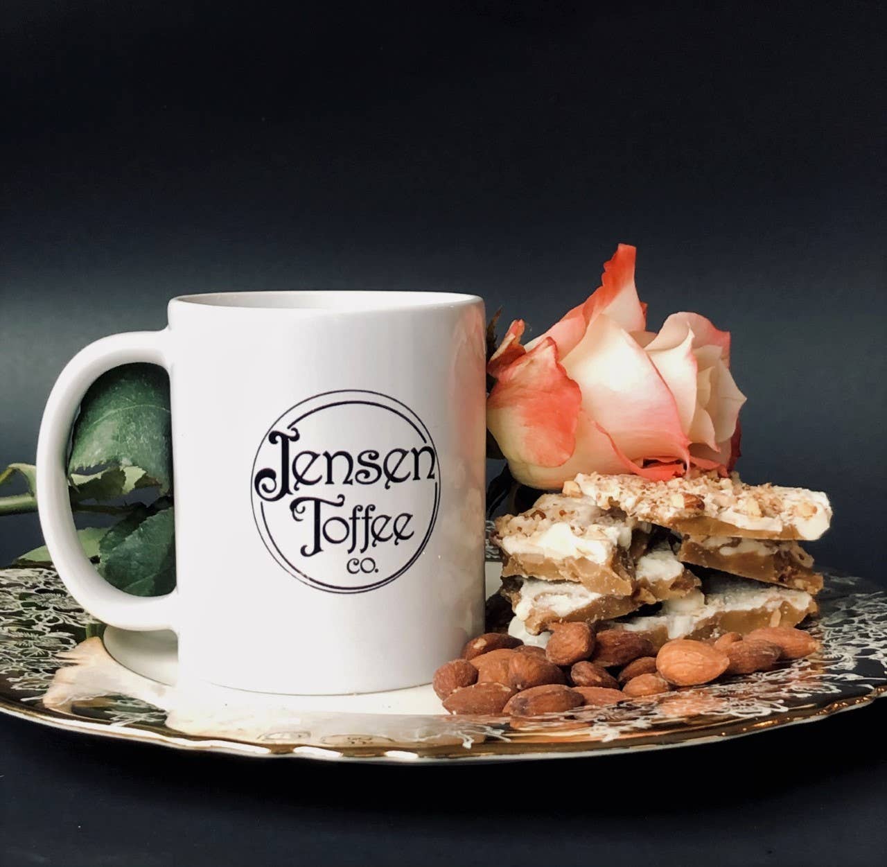 Jensen Toffee Company - Vendita all'ingrosso Toffee - Toffee con mandorle e cioccolato bianco2