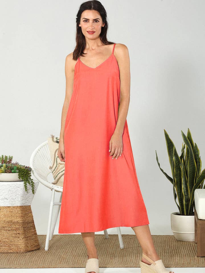 3125-MAD Robe débardeur unie en tencel avec poches pour la vente par Paparazzi