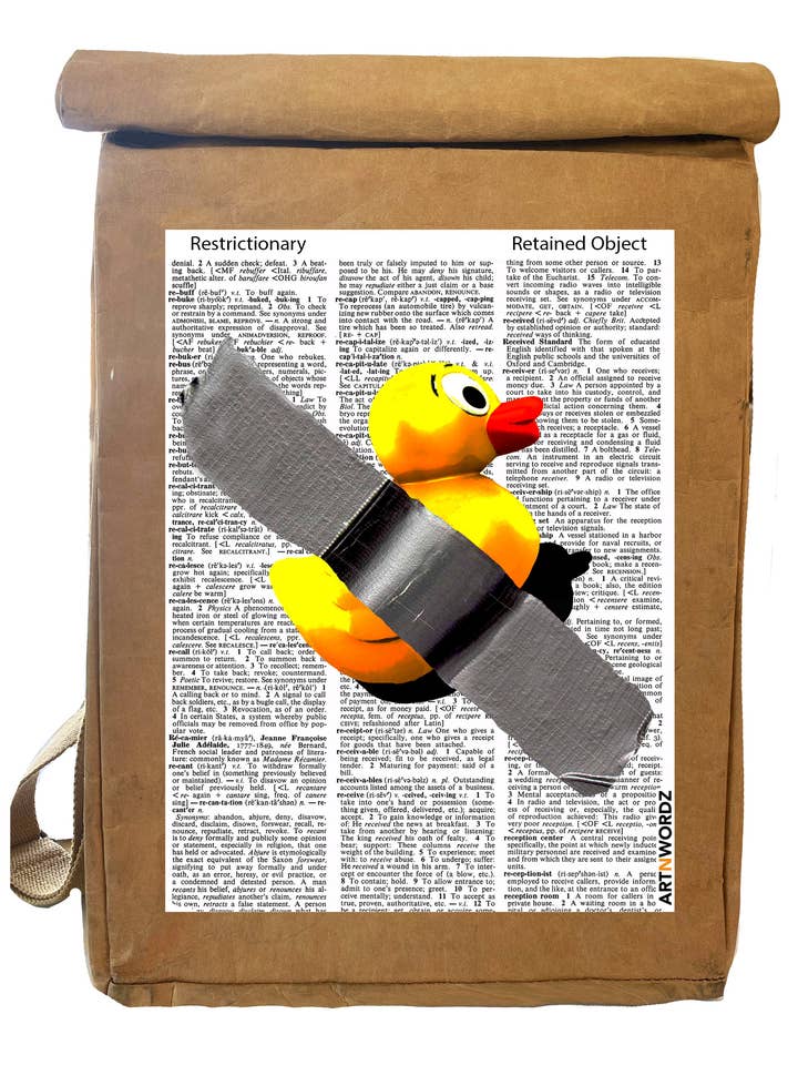 ZAINO IN NASTRO ADESIVO per la vendita all'ingrosso da parte di ARTNWORDZ LLC