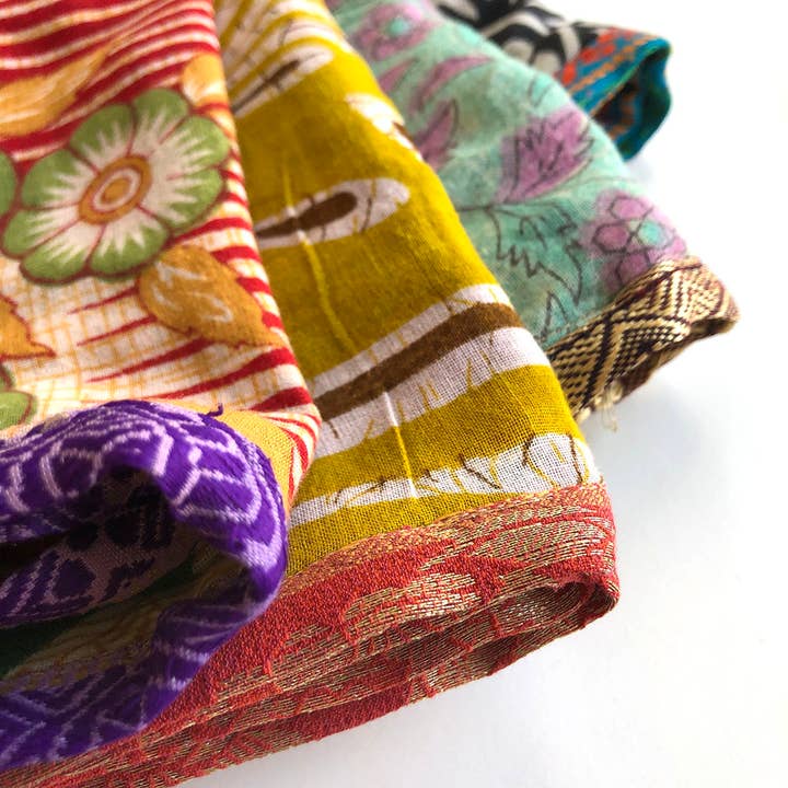 WorldFinds - Wholesale Dinner & Cloth Napkin - Sari Home Napkins (Set of 4)