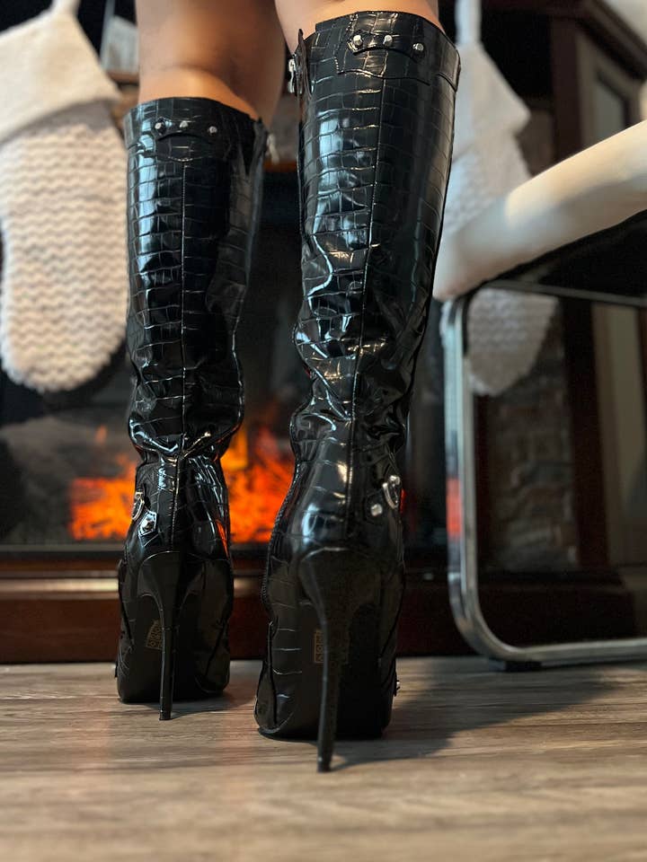 “Main Character Energy” Boots for wholesale by Chic Universe