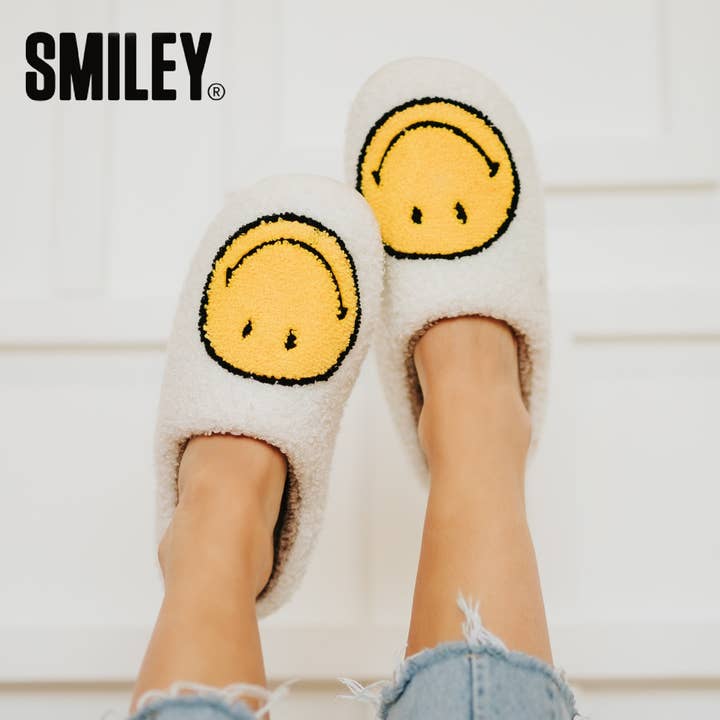 Pretty Simple - Wholesale Slippers - Women's - Smiley® x Pretty Simple Smiley Slippers $5 DEAL