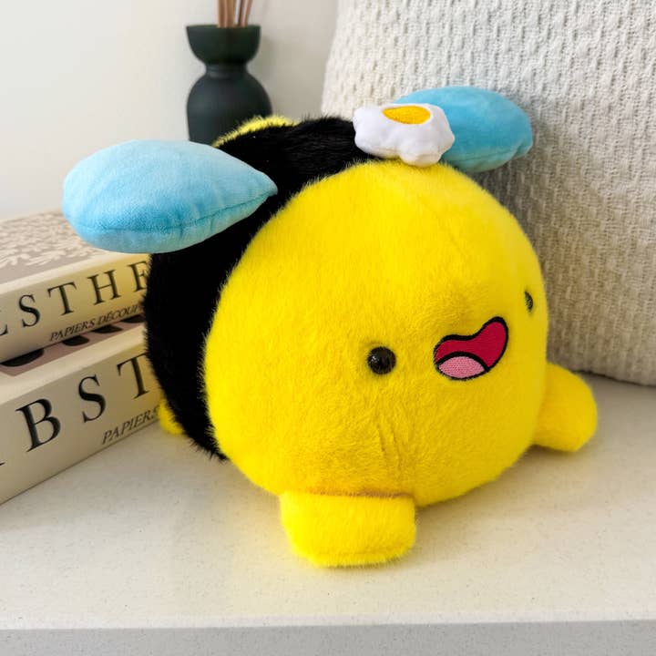 Cute Bumblebee Plush | Plush Toys for wholesale by Toastedink