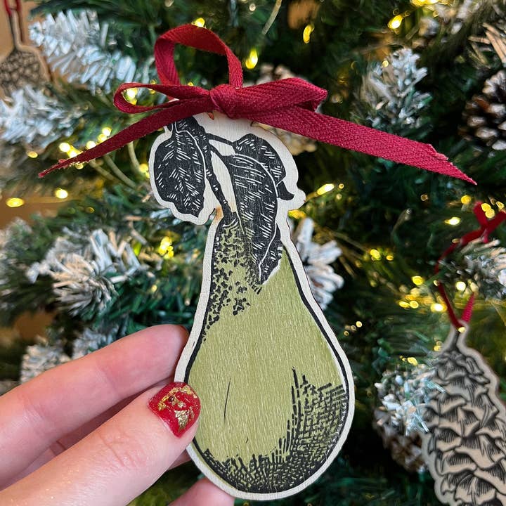 Beth Lewis Art - Wholesale Ornament - Wooden Tree Decorations4