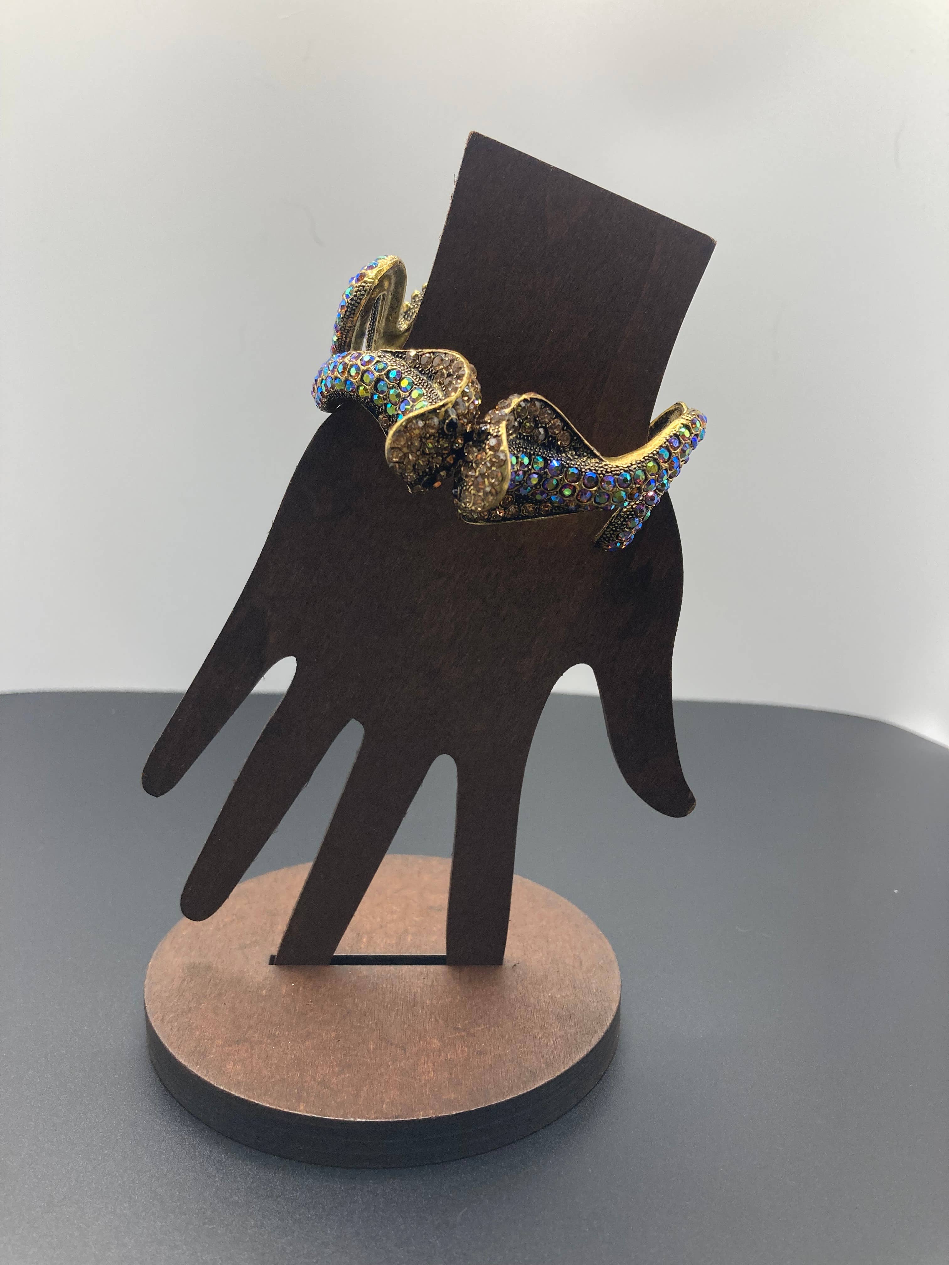 Seasonal Creations – wholesale Jewellery set – Cobra bangle bracelet 5