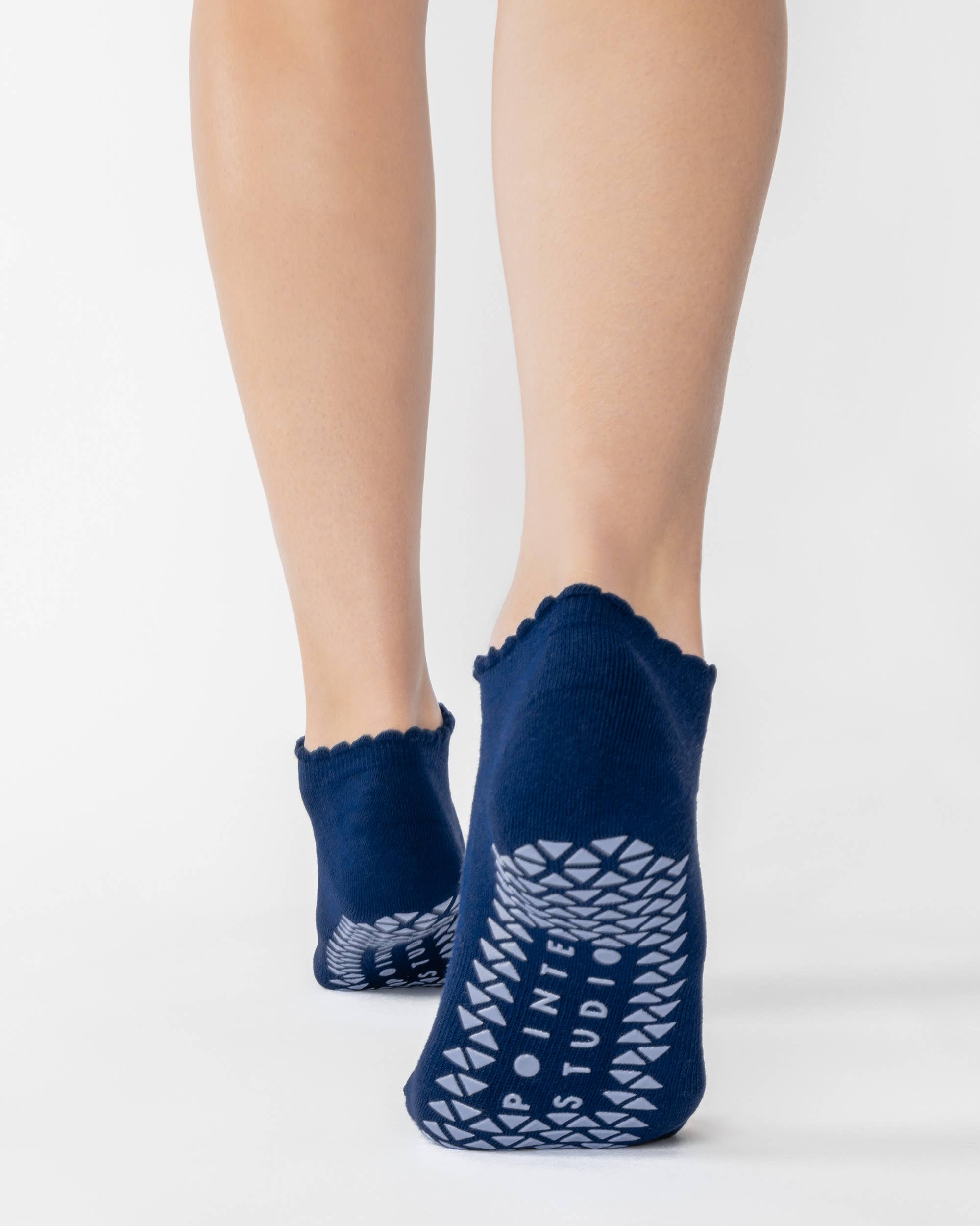 Pointe Studio – Großhandel Socken – Damen – Damen Happy Vollfuß-Griffsocke – Rutschfeste Baumwollmischung für Pilates & Barre3