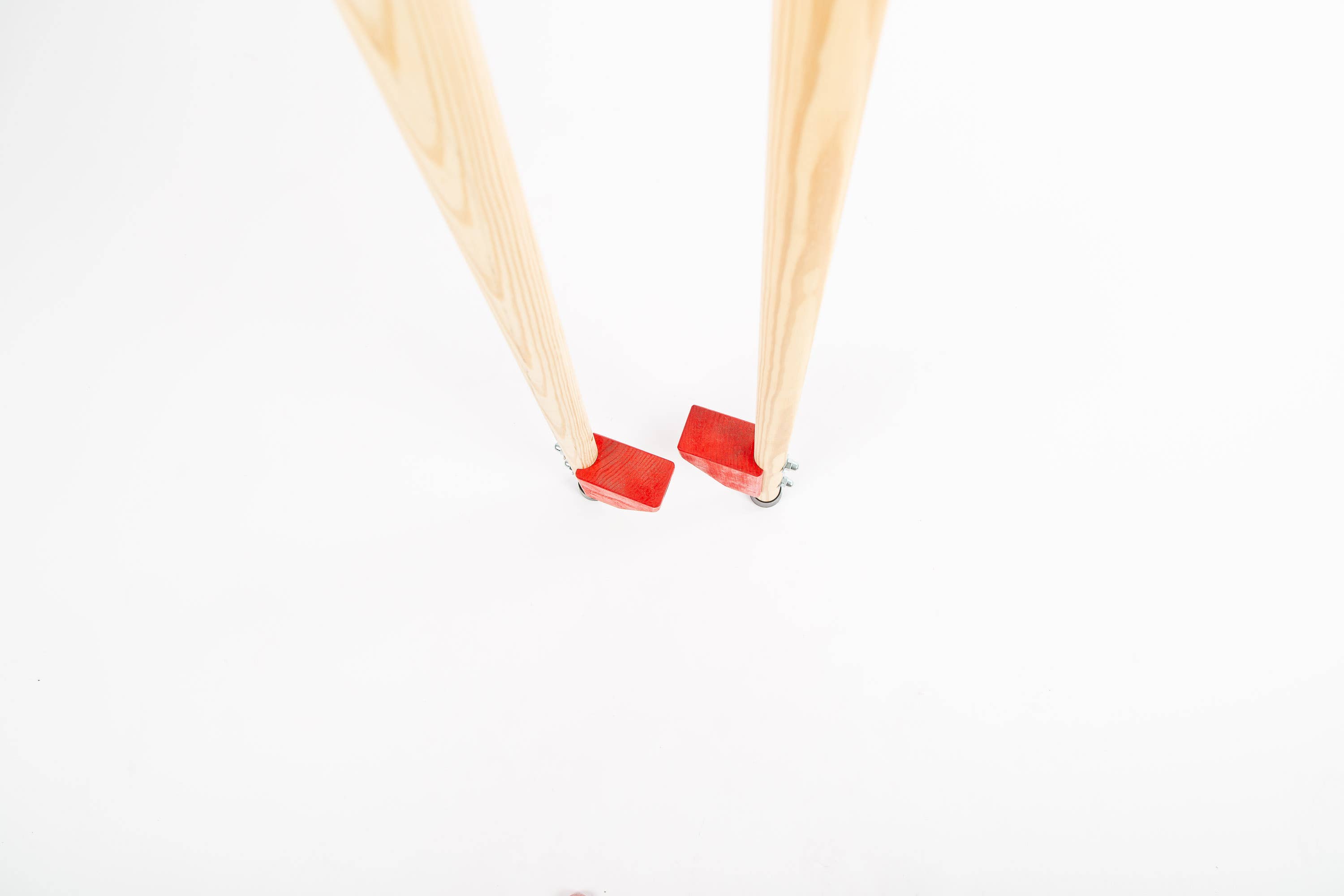 MORA PLAY - Wholesale Wood Toy - Kids - Wooden stilts4