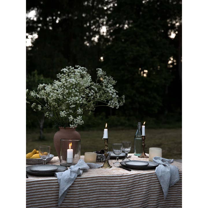 Tell Me More - Wholesale Tablecloth - Leon tablecloth 145x1455