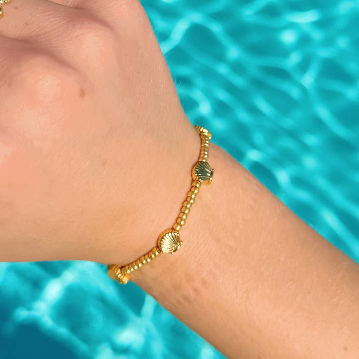 Salt & June - Wholesale Beaded Bracelet - Gold Seashell Beaded Bracelet5