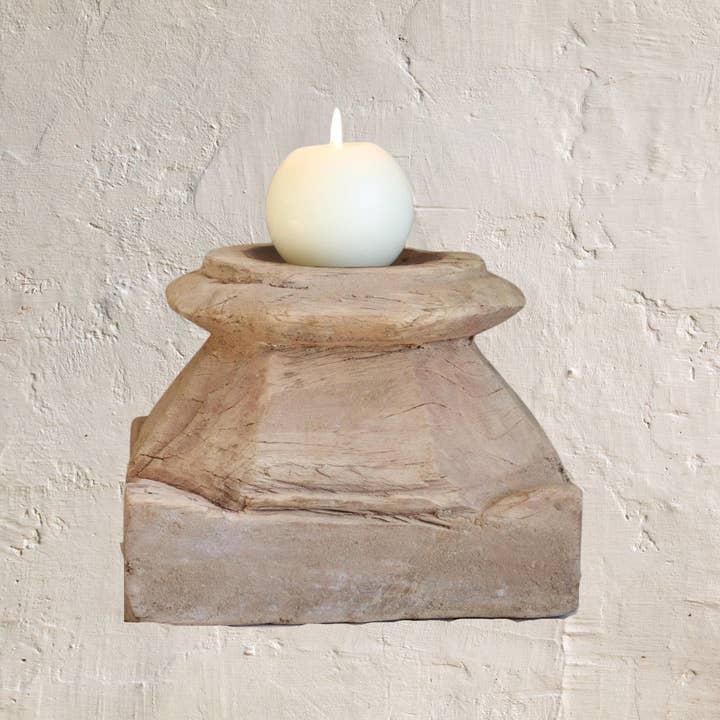 Vintage kolomvoet kandelaar voor wholesale door Project Kalaa