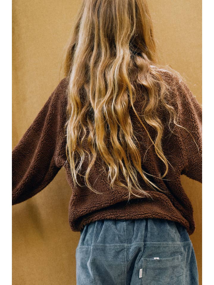 Brown Sudadera de sherpa de algodón orgánico marrón for wholesale on Faire1