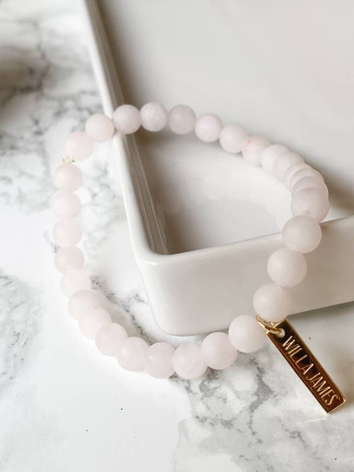Bracelet en quartz rose mat plaqué or 14 carats Health+ Stability pour la vente par Willa James