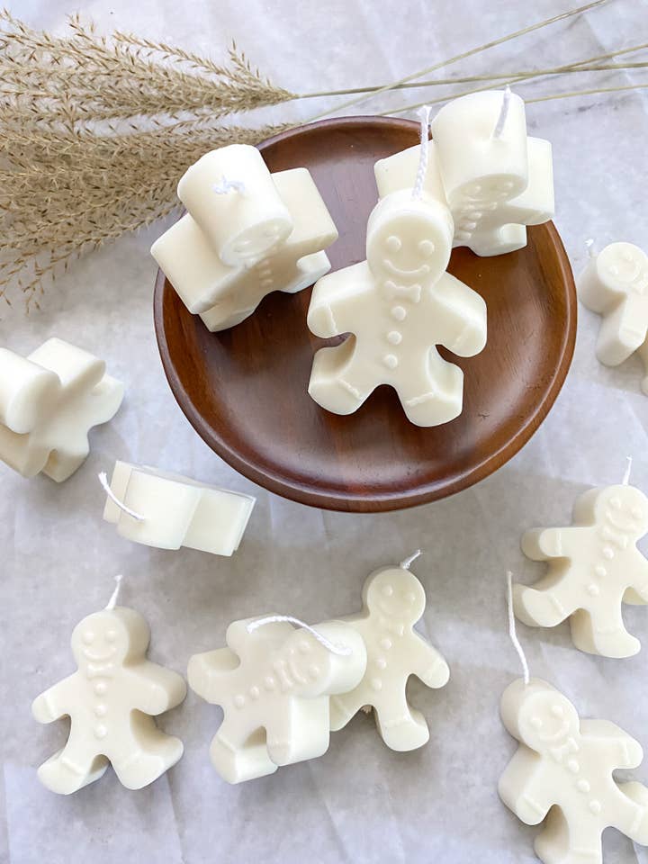 Bougie de Noël Gingerbread Man pour la vente par LitMe Candles