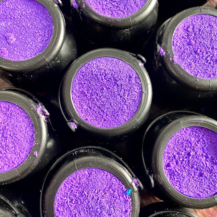 Velvet Riot Co - Wholesale Bath Bomb/Fizz - Witches Brew Cauldron Bath Bomb