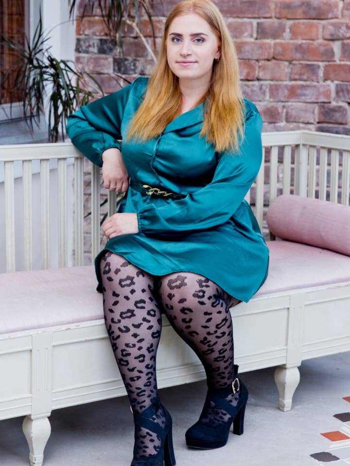 Sokisahtel I BestSockDrawer – wholesale Tights - Dam – ROYAL Plus Size Svarta Leopardmönstrade tights Djärva och trendiga
