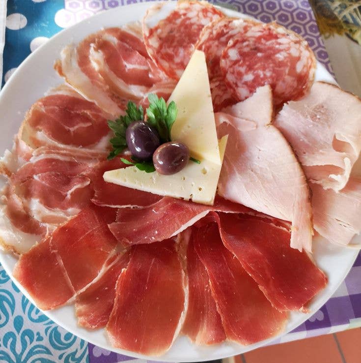 I sapori di una volta s.r.l.s – fumados e enchidos por atacado – Capocollo artesanal picante – 100% feito na Itália 🇮🇹0