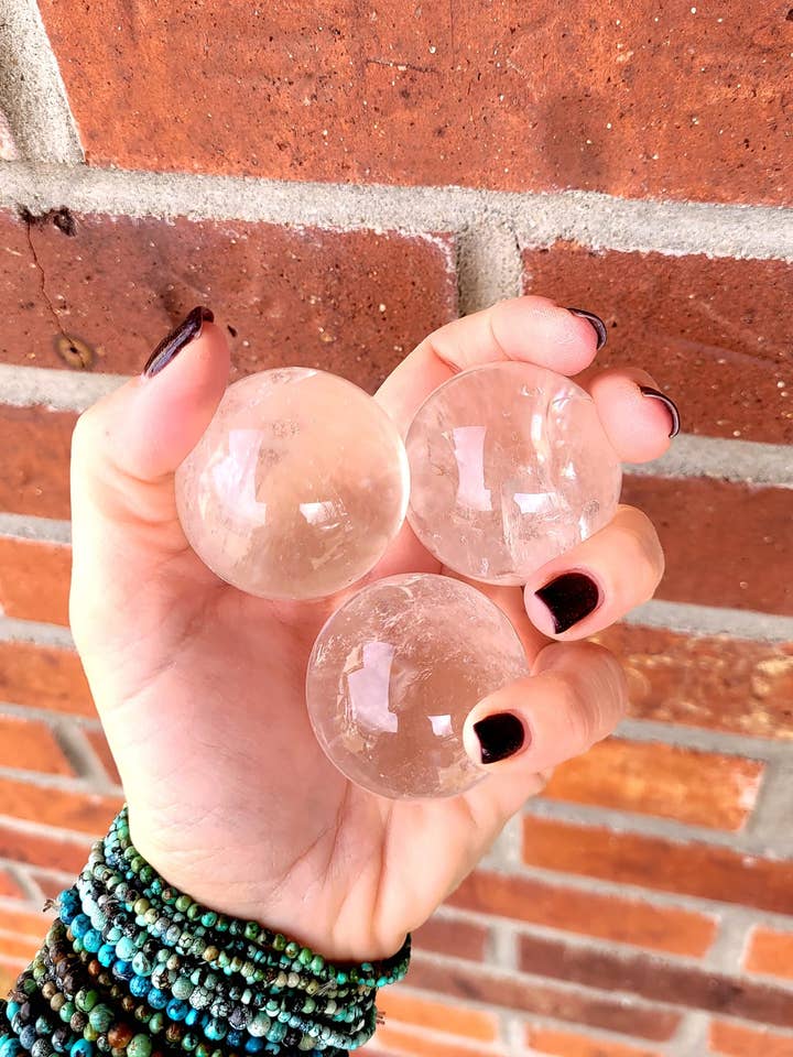 Crystal Spheres for wholesale by ZARDENIA