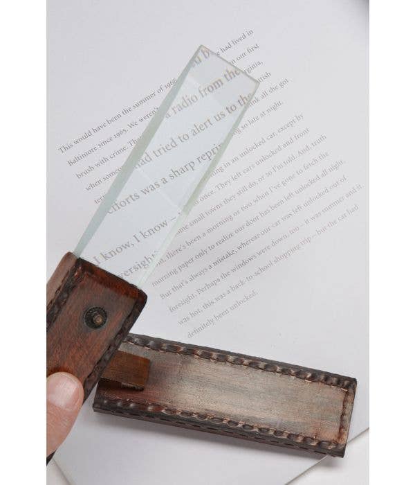 Ten Thousand Villages - Vente Loupe - Loupe lecteur de nouvelles1