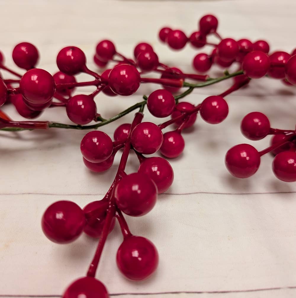 A.T. Imports - Wholesale Artificial Flowers - Red Berry Dripping Garland1