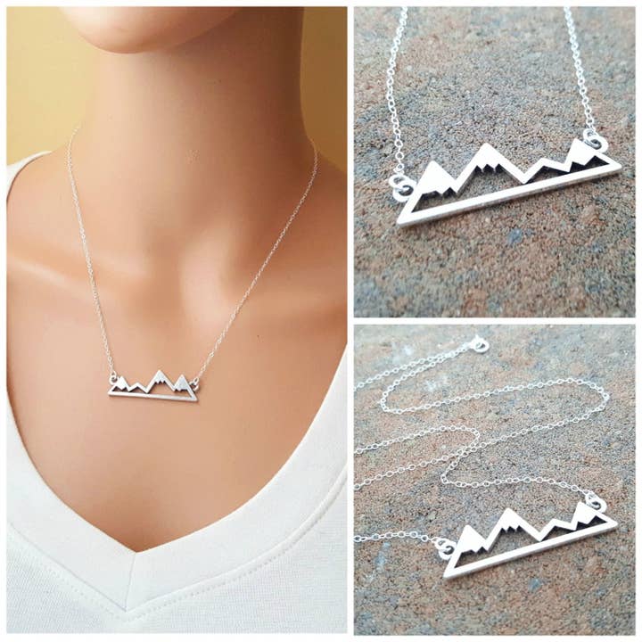 Collier Skyline en argent sterling Mountain Bar pour la vente par CY Design Studio