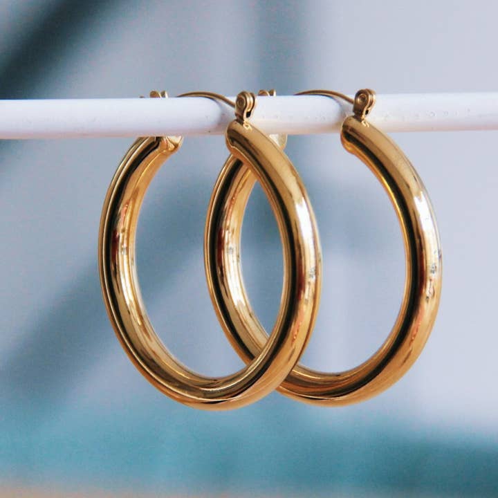 Stainless steel hoop maxi '40mm' – gold and other Purchase Wholesale smart hula hoop. Free Returns & Net 60 Terms on Faire trending on Faire.