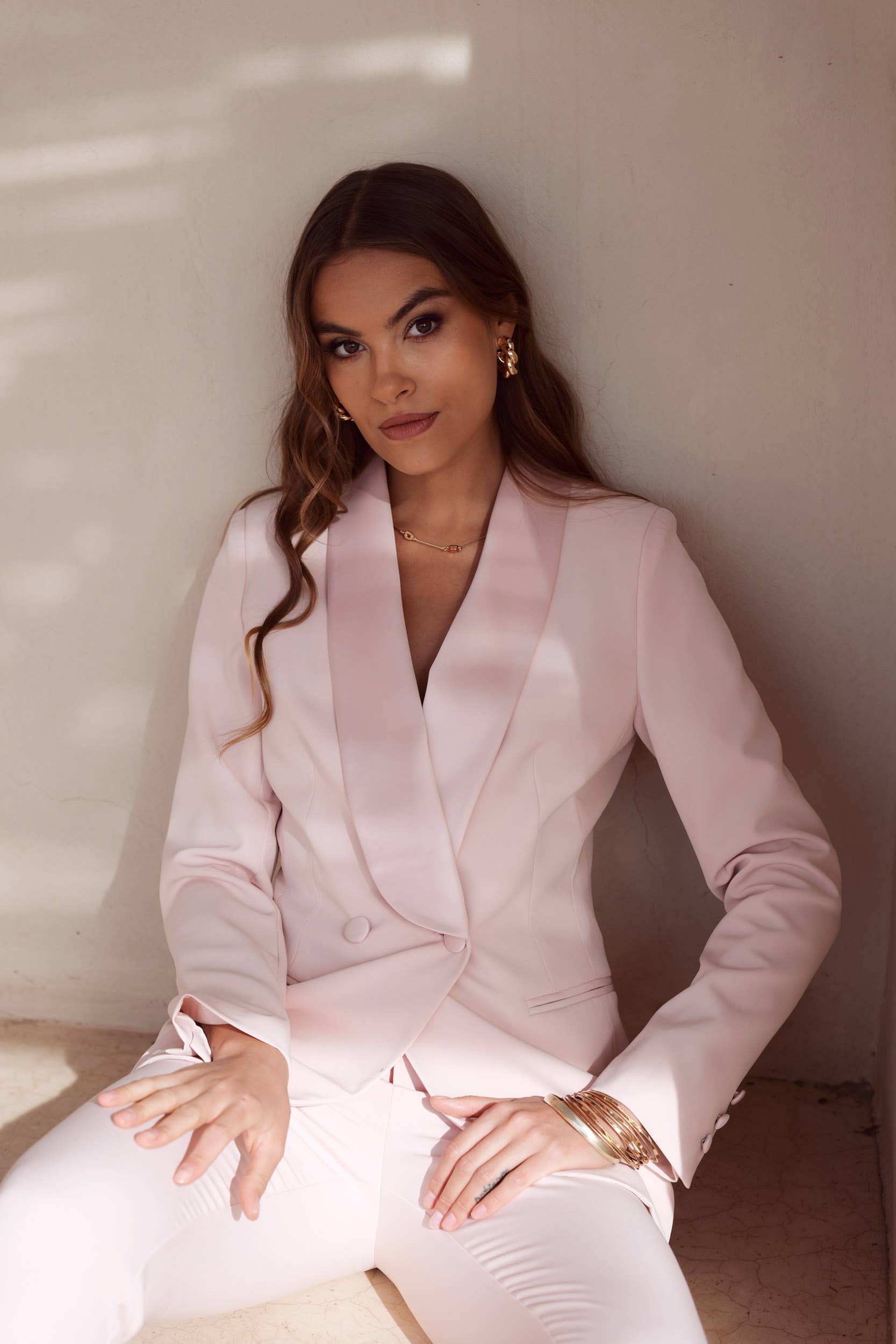 Attentif Paris – Engroshandel Habitjakke – til kvinder – Slim fit plain smokingjakke9