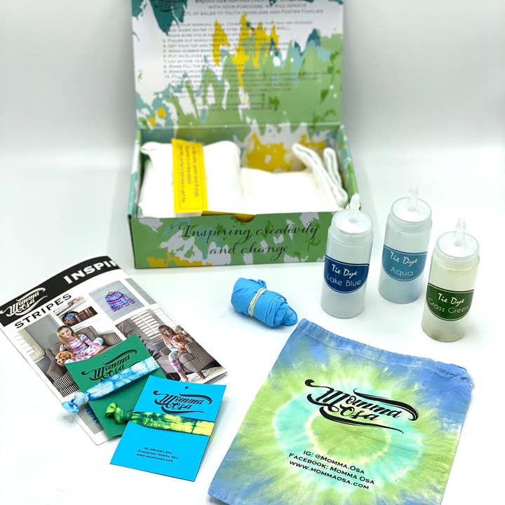 Vittorioso Kit attività - Collezione Victorious - Pigiama 2 pezzi - Tie Dye in vendita all'ingrosso su Faire