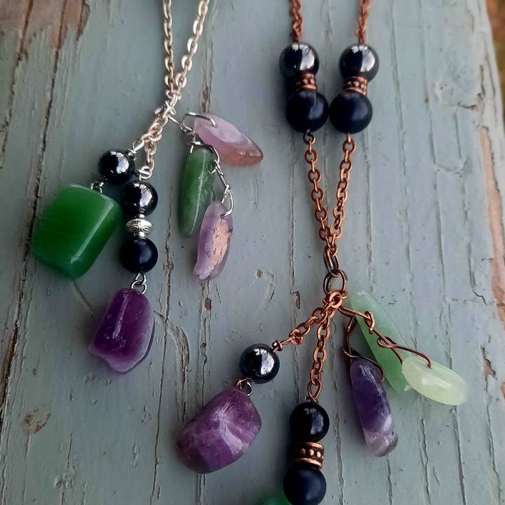 Kristallen Chunky Dangle Amethist & Aventurijn: Shungiet Hematiet Zwarte Toermalijn Ketting voor wholesale door Secret Synergy Stones
