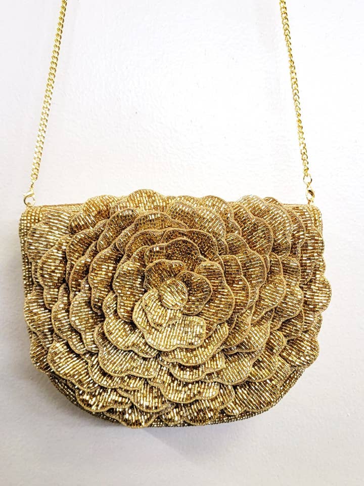 EN NY ANKOMST PERLEBLOMST BOKSTASKE for engroshandel hos Ricki designs