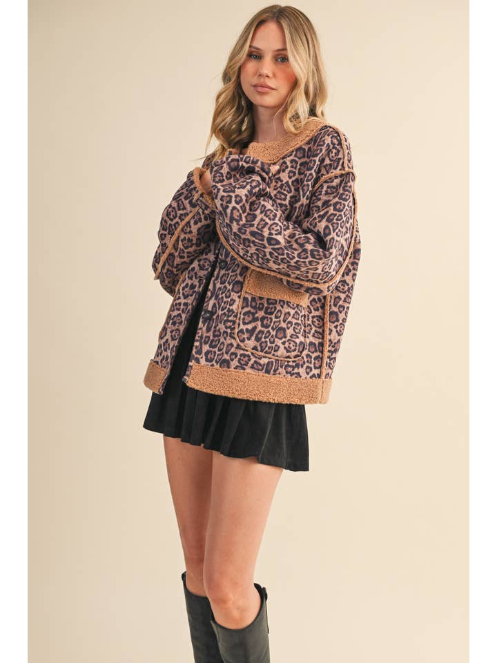 IJ1639 LEOPARD REVERSIBLE TEDDY LEOPARD QUILTED JACKET for wholesale on Faire9