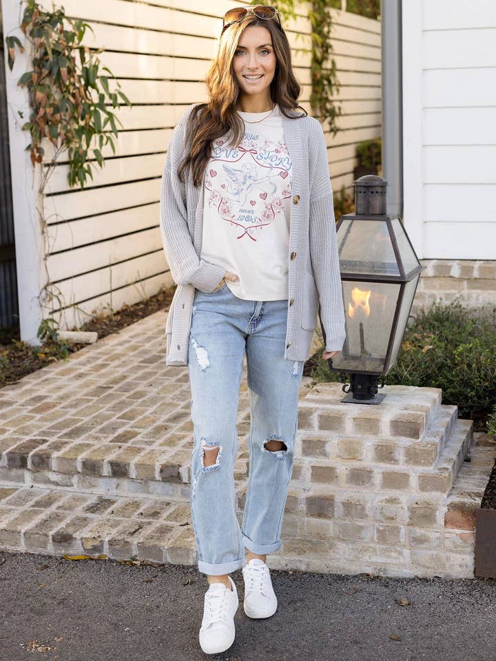 Lysegrå Oversized behagelig strikket cardigan i lysegrå for engroshandel på Faire2