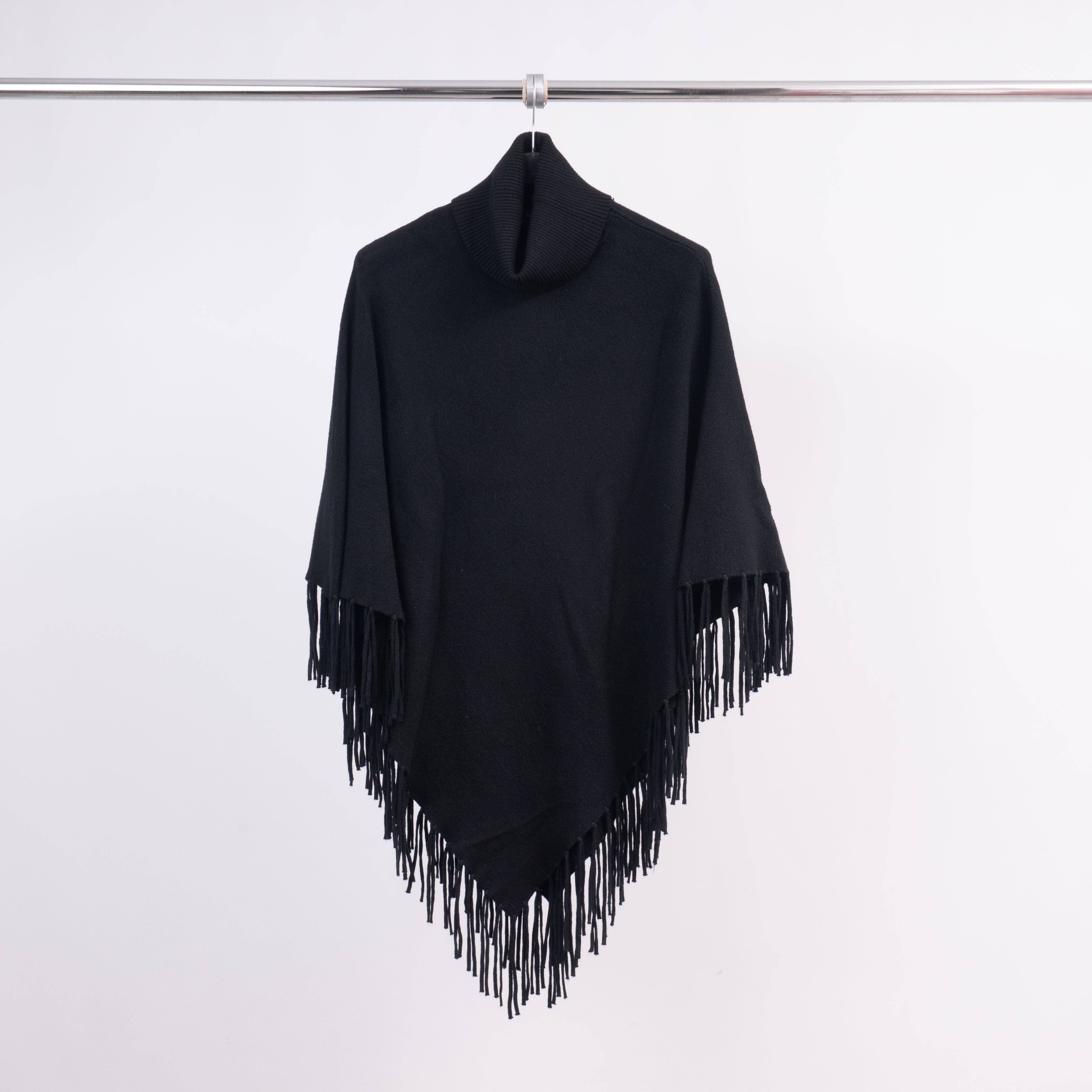 Cecile Wang – wholesale Poncho – Women's – Turtleneck poncho with fringes in soft knit – DSY90854