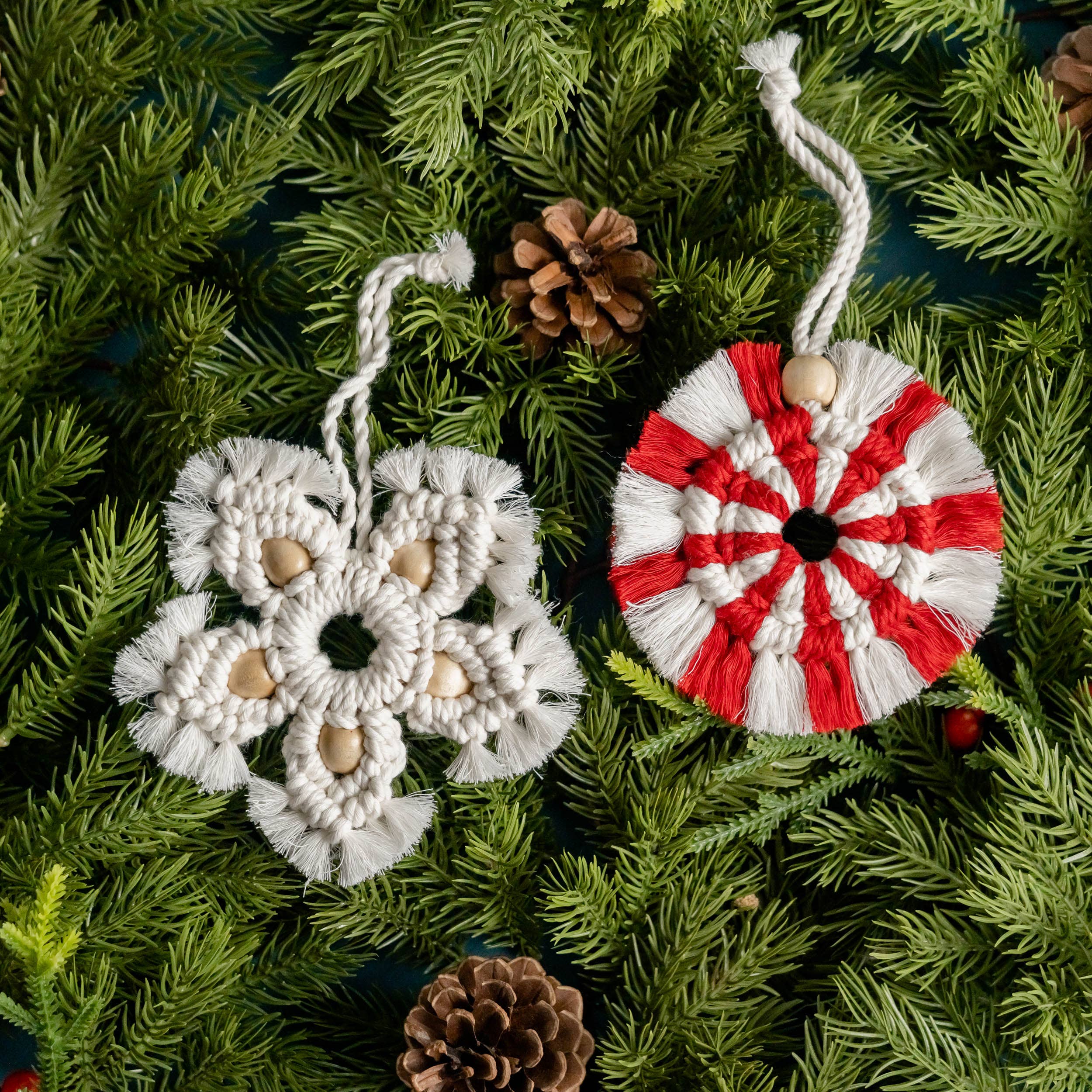 BeanDaikon - Wholesale Ornament Set - Macrame Christmas Ornaments - X406