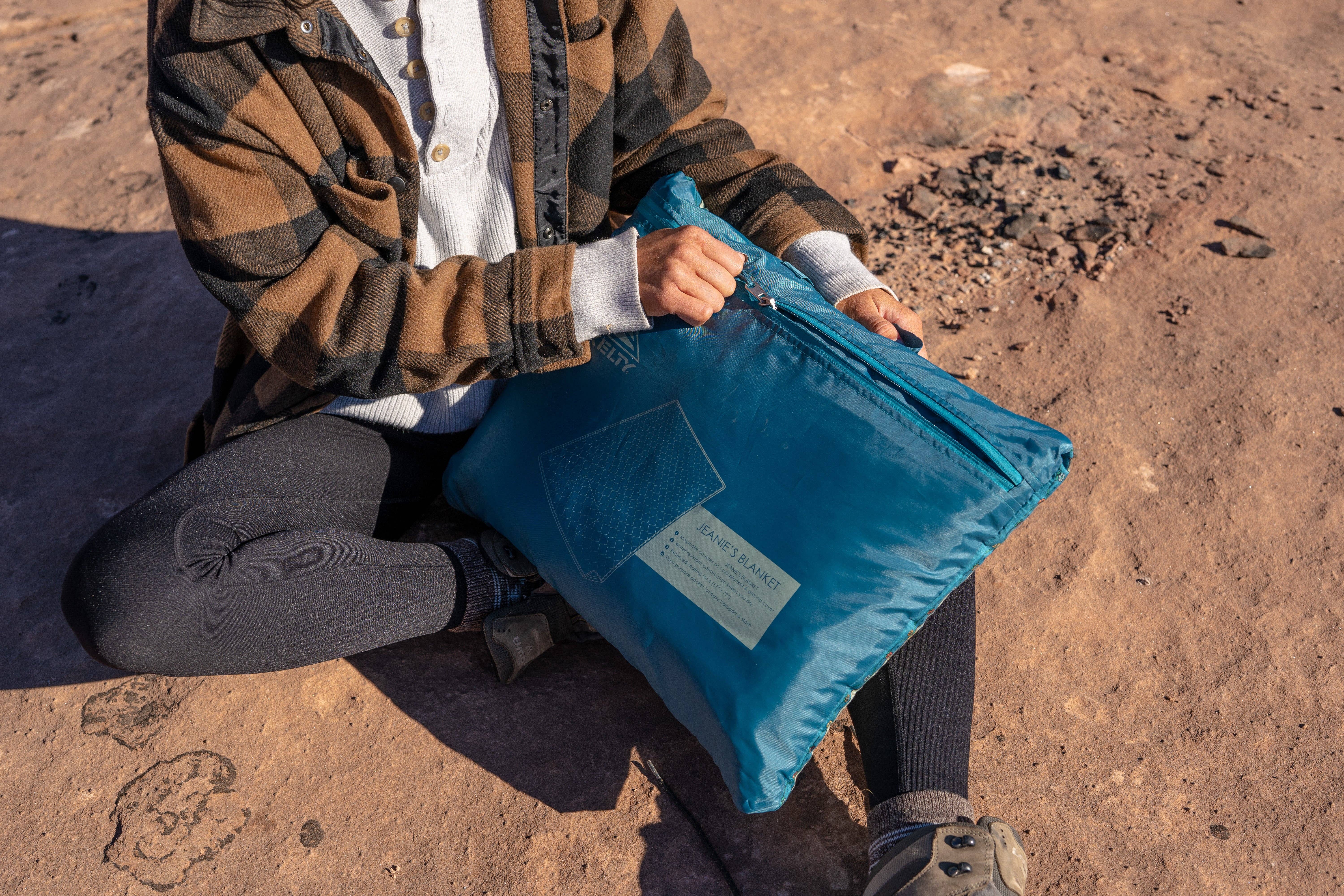 Twist Distribution Ltd – wholesale Prydnadsfilt – Jeanies filt Stormy Blue / Jeanie7